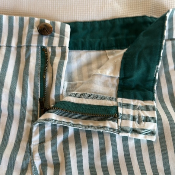 Old Navy Striped Green and White Women's Shorts Size 8 - Picture 11 of 11